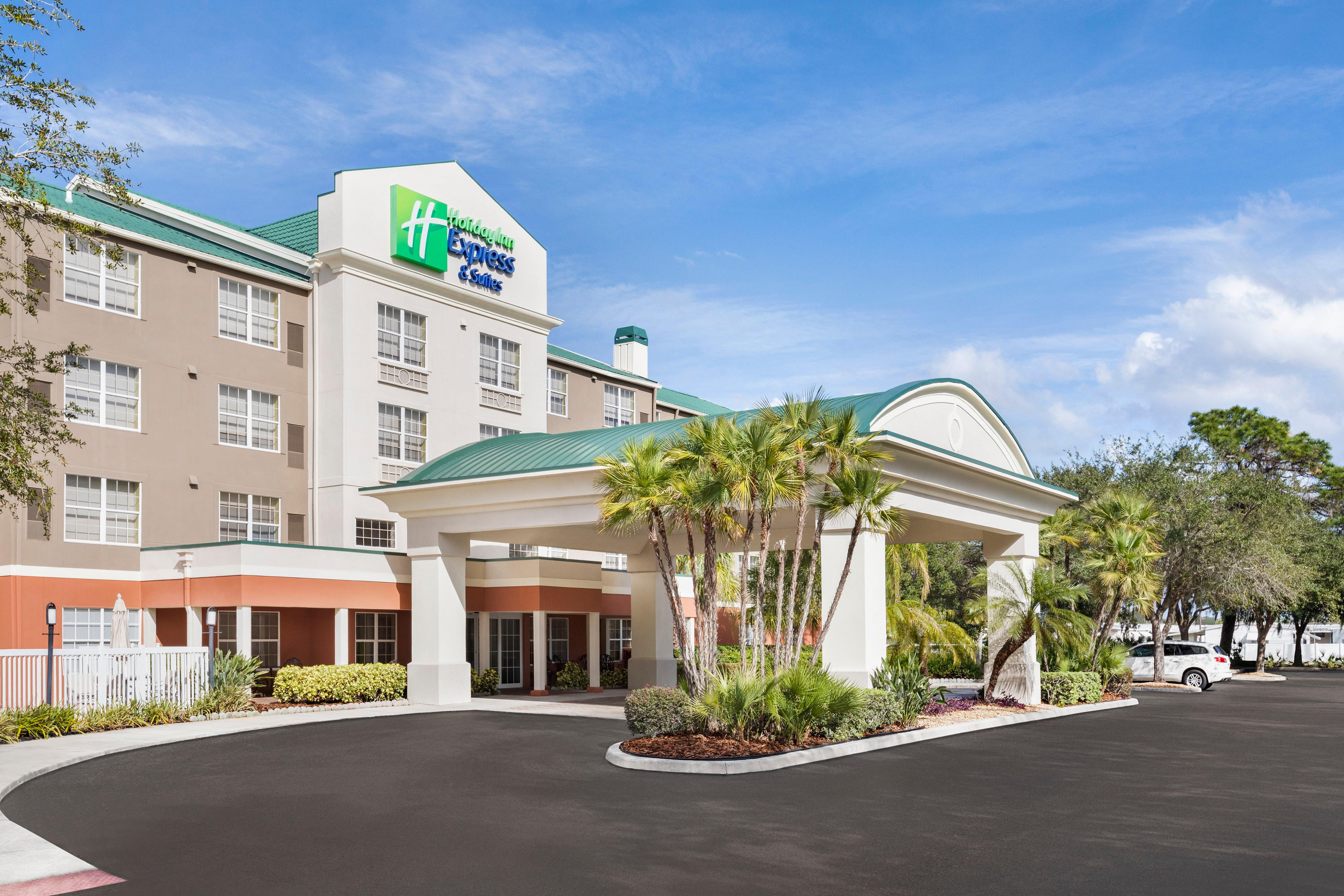 Holiday Inn Express & Suites Sarasota East By Ihg Vamo Exterior photo